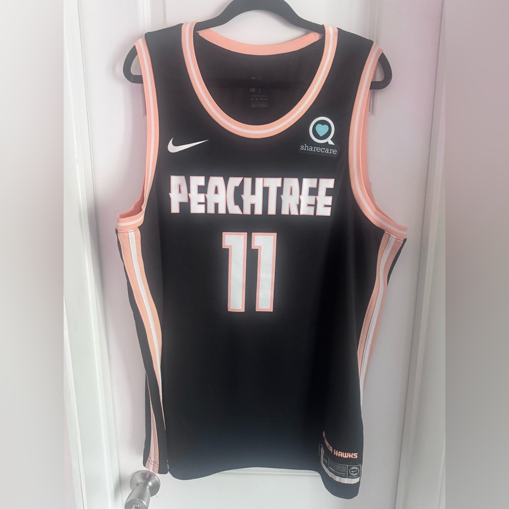 Nike Atlanta Hawks Black “Peachtree” Trey Young Basketball Jersey